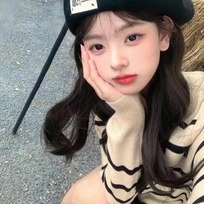 忧郁小女孩